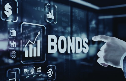 ממשלתית לעומת קונצרנית 1300 × 650